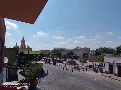 Day, Balcony/Terrace, City view, Street view, Location