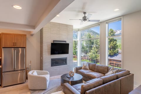 224 Frisco Alley Unit E by Summit County Mountain Retreats Villa in Frisco