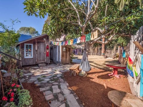 Santa Cruz Style Beach retreat, 5min walk to beach House in Opal Cliffs