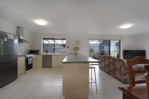 Relaxing Holiday Home Pets Are Welcome House in Victor Harbor