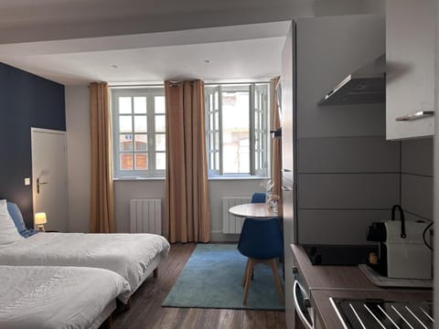 Appartement Moulins, 2 pièces, 2 personnes - FR-1-489-460 Apartment in Moulins