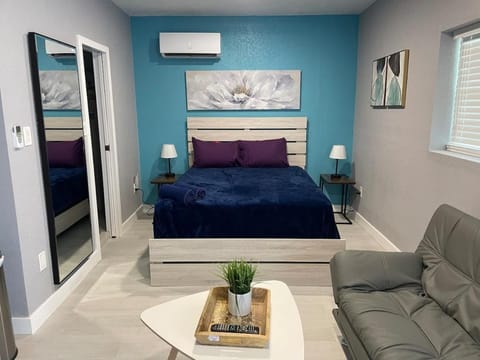 New! Boutique Studio Close To Beach & Casino Db4 House in Dania Beach