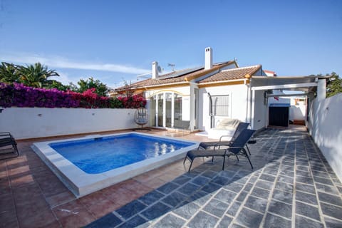 Property building, Pool view