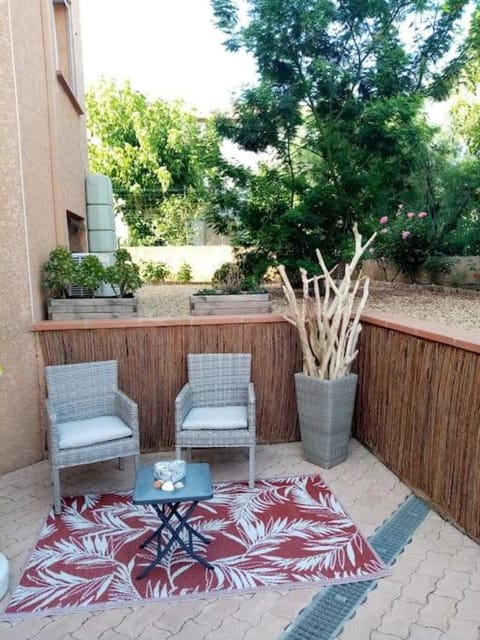 Garden, Balcony/Terrace, Living room