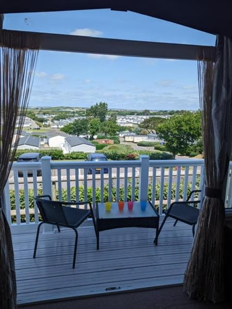 Patio, Natural landscape, View (from property/room), Balcony/Terrace