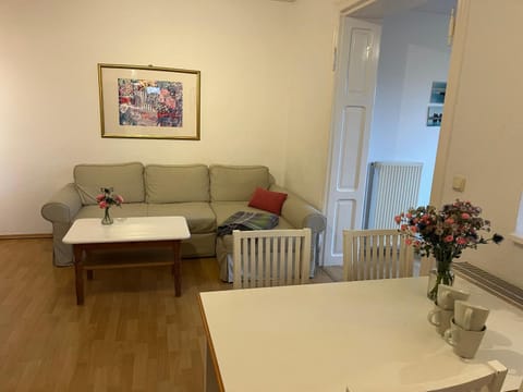 "Villa Seeheim" Ferienobjekt direkt am Wasser OVS 692 Apartment in Mecklenburg-Vorpommern, Germany