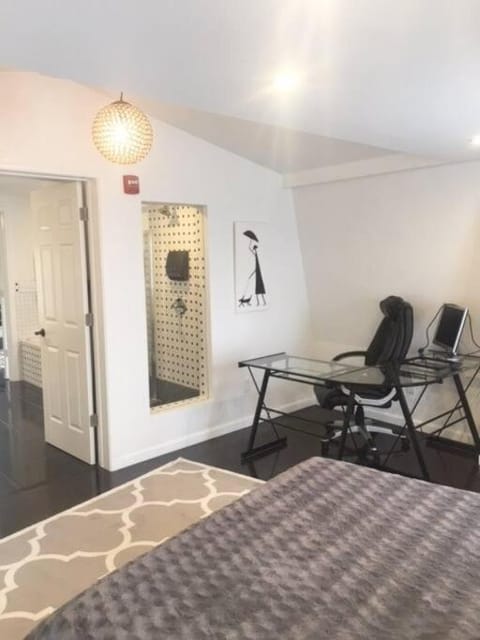 Luxury three story apartment in SHORT NORTH Condo in Short North