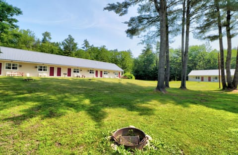 The Villager Motel Hotel in Bartlett