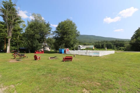 The Villager Motel Hotel in Bartlett