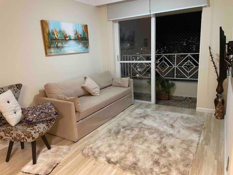 Apartamento moderno com 03 quartos e 02 garagens Condo in Campinas