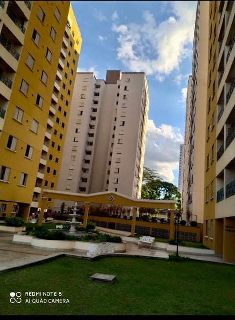 Apartamento moderno com 03 quartos e 02 garagens Condo in Campinas