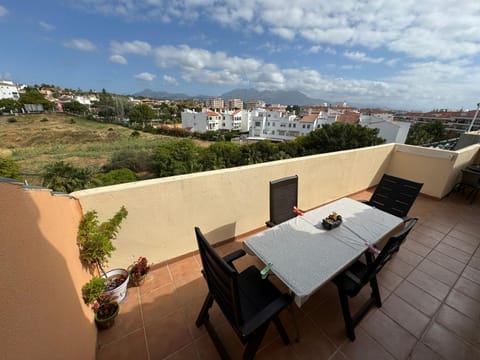 Ático - CENTRO de Sabinillas - Calle la Pasionaria - Appartement in San Luis de Sabinillas