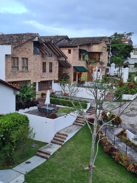 Property building, Spring, Day, Garden, Garden, View (from property/room), View (from property/room), Garden view, Garden view