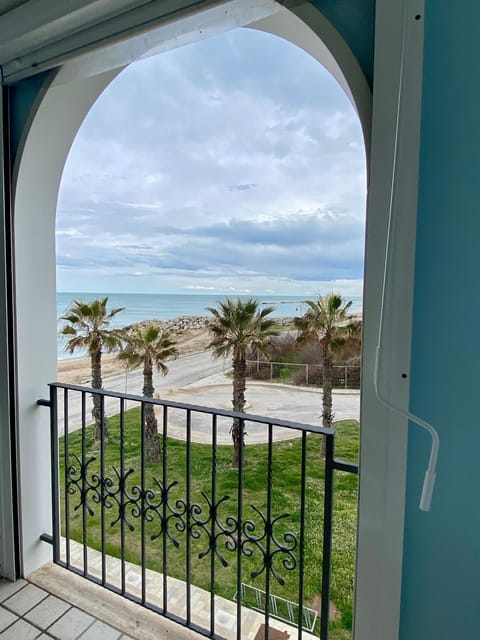 Day, View (from property/room), Balcony/Terrace, Beach, Sea view