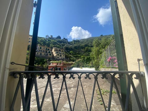 View (from property/room), Balcony/Terrace