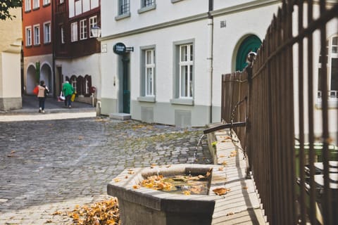 Property building, Day, Neighbourhood, Street view