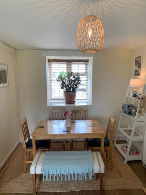 Large 3 bedroom flat in Sennen Apartment in Sennen