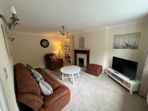 Bungalow in the Peak Condo in Glossop