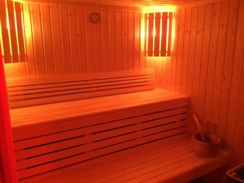 Sauna, Spa and wellness centre/facilities