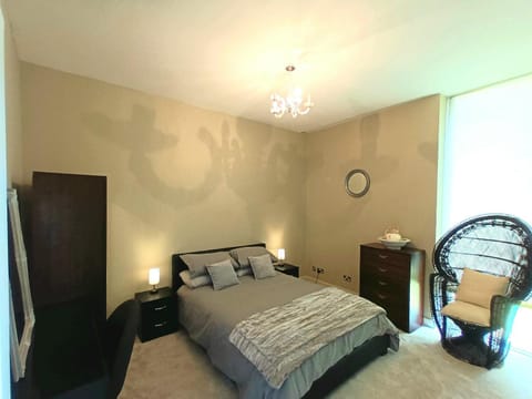 Beautiful 2-Bed Apartment near Waterford City Apartment in Waterford City