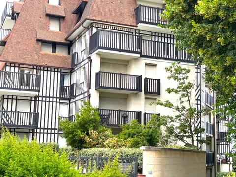 Loft Armorial Apartment in Deauville