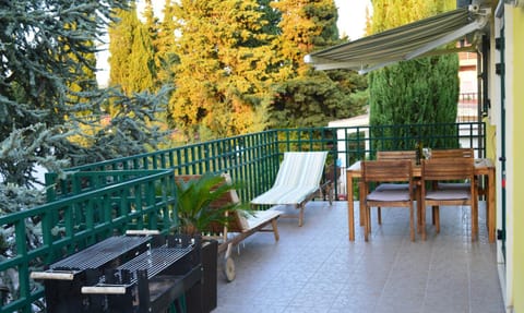 Balcony/Terrace, Garden view