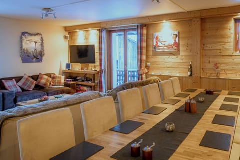 Chalet Aventure B&B Les Gets Bed and Breakfast in Les Gets