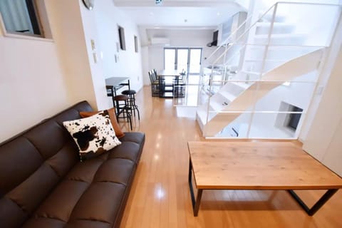 TERRACE HOUSE Shibuya Maruyamacho - Vacation STAY 79338v Bed and Breakfast in Shibuya