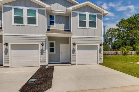 Fort Walton Beach Vacation Rental about 8 Mi to Beach Casa in Wright
