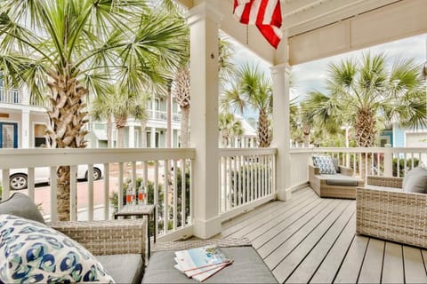 Green Wave House in Rosemary Beach