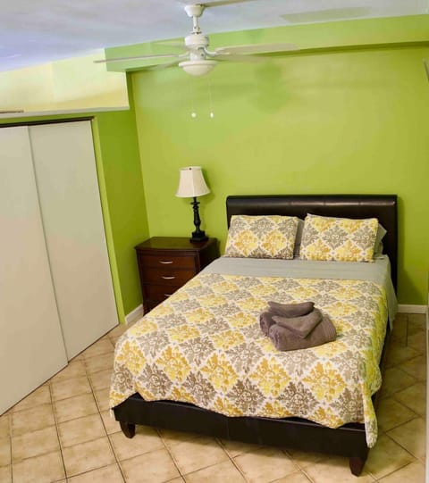 Beautiful 1bed 1bath Condo In Downtown Red Hook House in Virgin Islands (U.S.)
