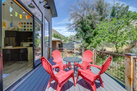 New Castle Getaway with Grill and Mountain Views! Casa in New Castle