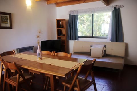 Casa del Roble Chalet in Sierra de La Ventana