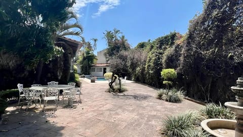 Casa La Bonita House in Cuernavaca