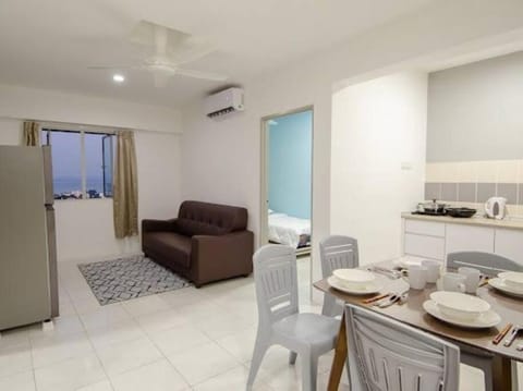 Lovely 3-bedroom Apartment Eigentumswohnung in Tanjung Bungah