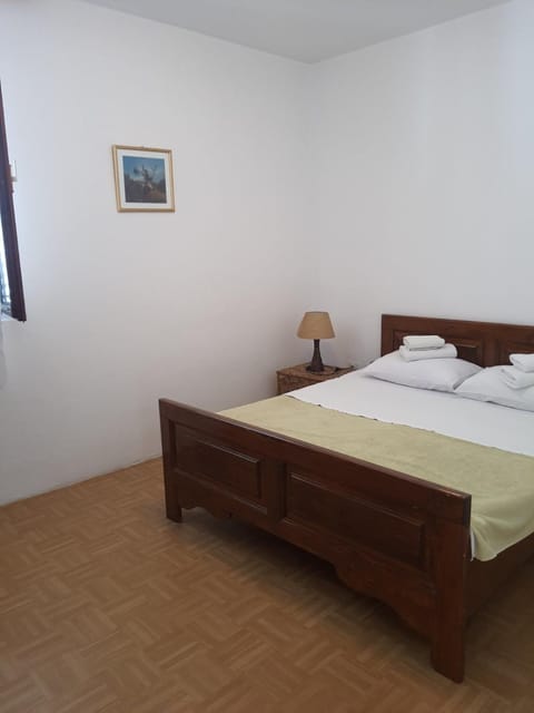 Apartments Andjus Bed and Breakfast in Sveti Stefan