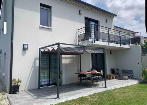 Charmant Appartement au calme avec piscine au pied du Ventoux en Provence Apartment in Carpentras
