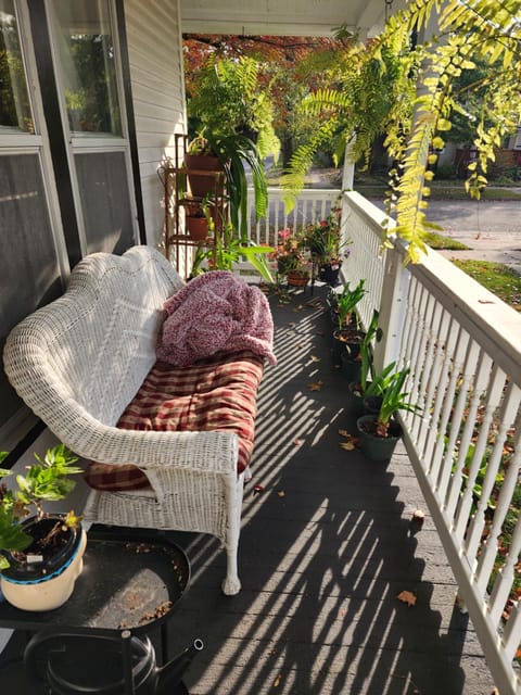 Property building, Balcony/Terrace