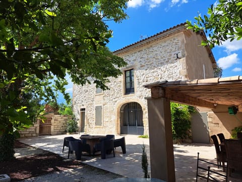Mas en Provence chez Coba House in Graveson