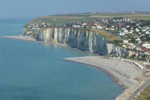 Mesnil Val Plage Condo in Criel-sur-Mer