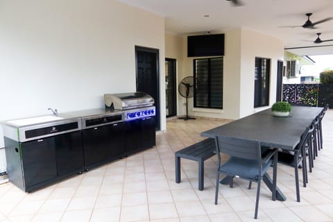 Top End Getaway - Luxury Home Haus in Darwin