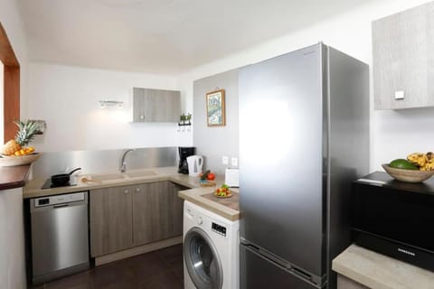 Kitchen or kitchenette, dishwasher, minibar, pet friendly, stove, toaster, washing machine