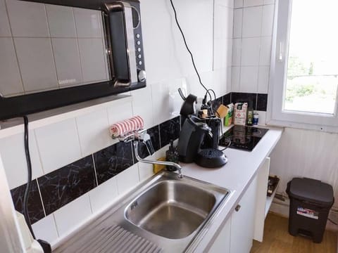 Coffee/tea facilities, Kitchen or kitchenette, dishwasher