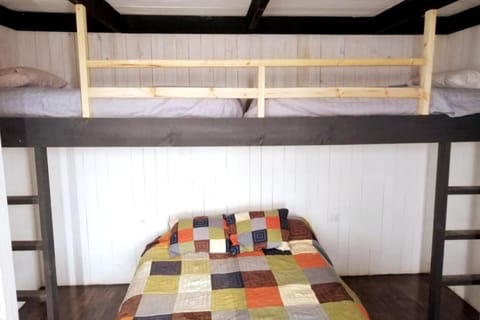 Bed, Photo of the whole room, Bedroom, bunk bed