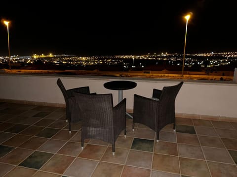 Night, View (from property/room), Balcony/Terrace, City view