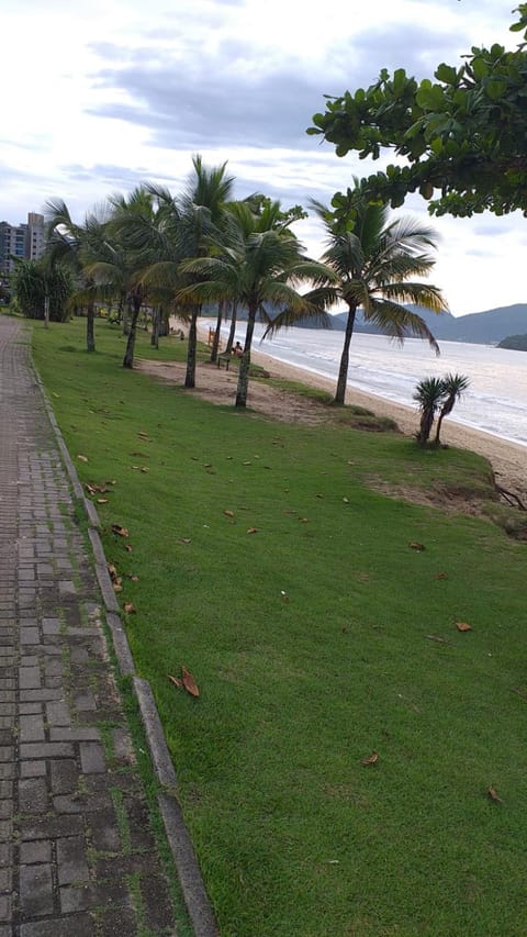 Casa 80 metros da praia House in Caraguatatuba