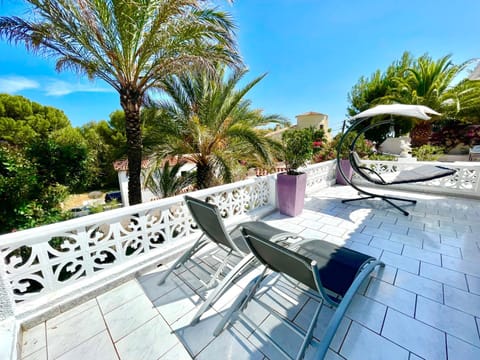 Patio, Garden, View (from property/room), Balcony/Terrace, Balcony/Terrace, Garden view, sunbed