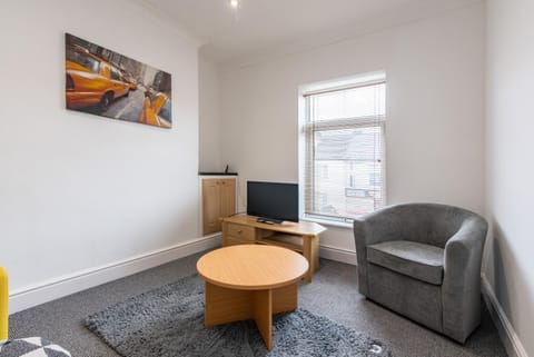Chesterfield Lodge - 2 Bedroom Apartment near Chesterfield Town Centre Apartment in Chesterfield