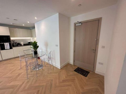 Spacious one bedroom luxury apartment in Kidbrooke Greenwich Apartment in London Borough of Lewisham