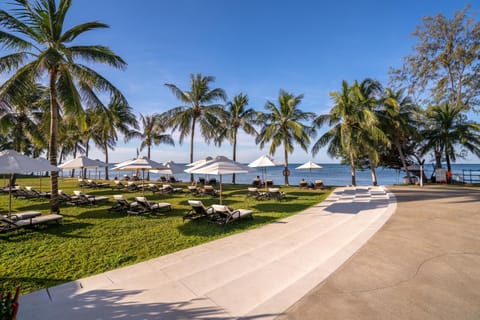 Natural landscape, Garden view, Sea view